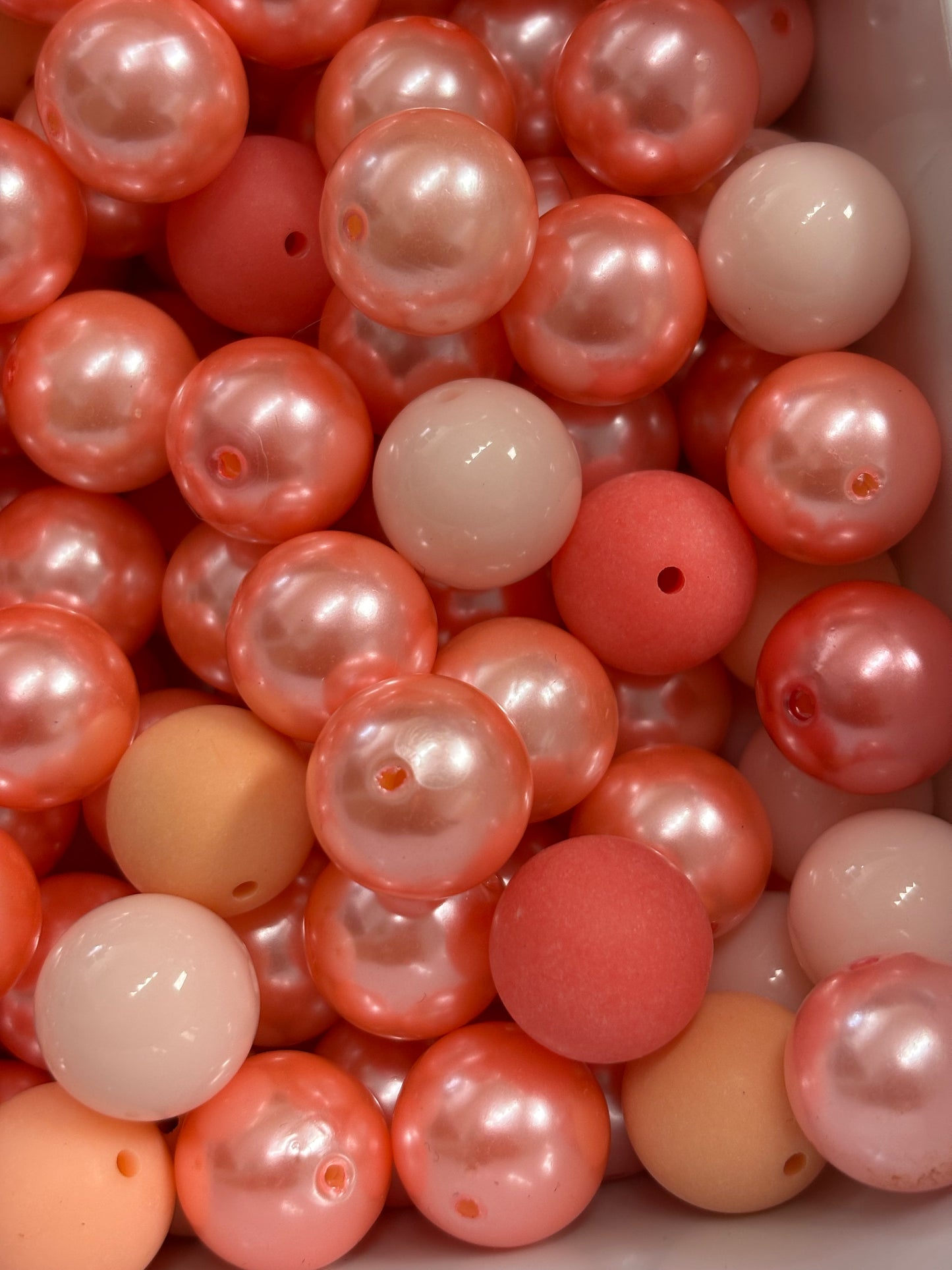 18mm Bead Mix - Peaches & Cream