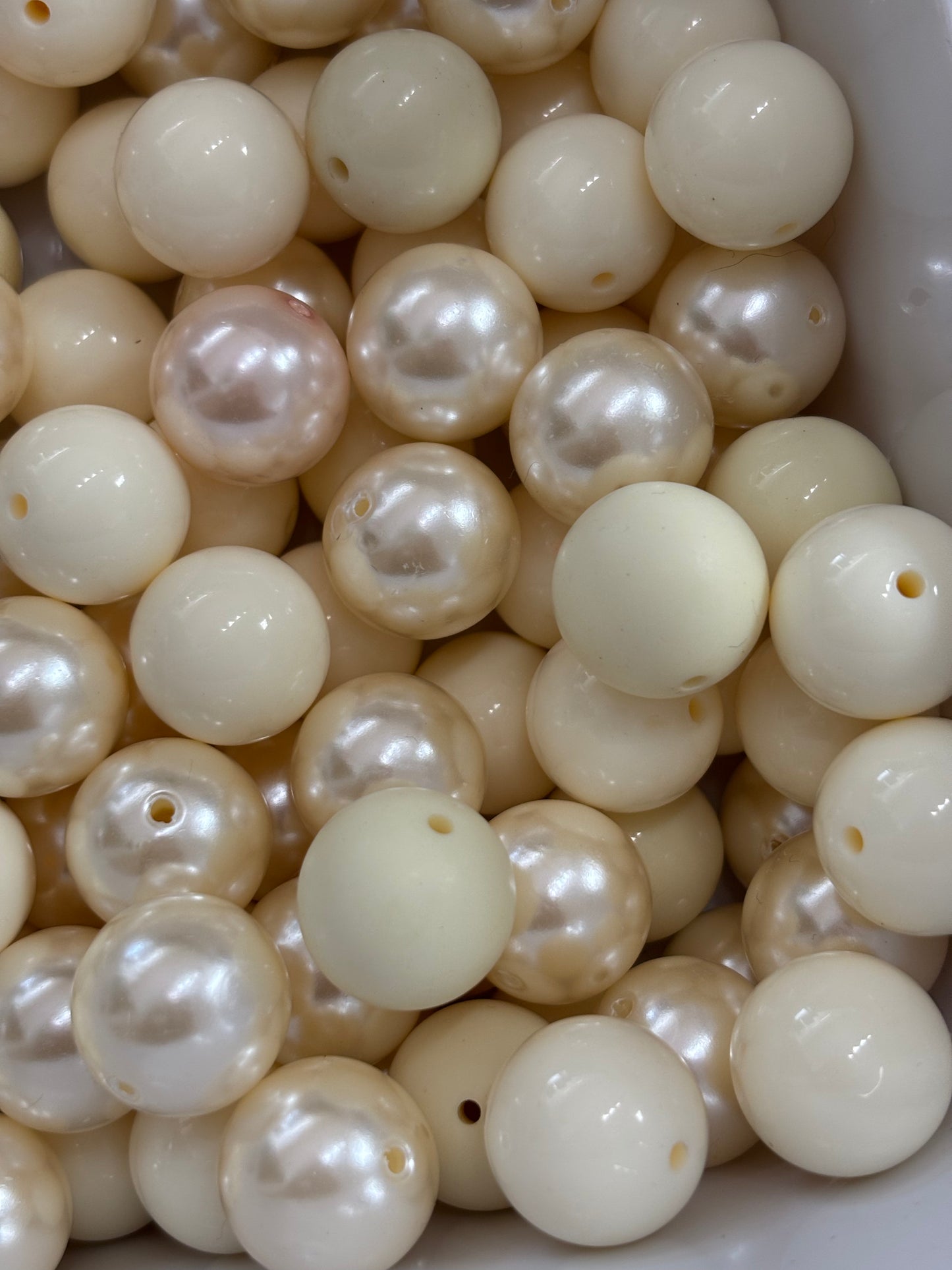 18mm Bead Mix - Sweet Cream